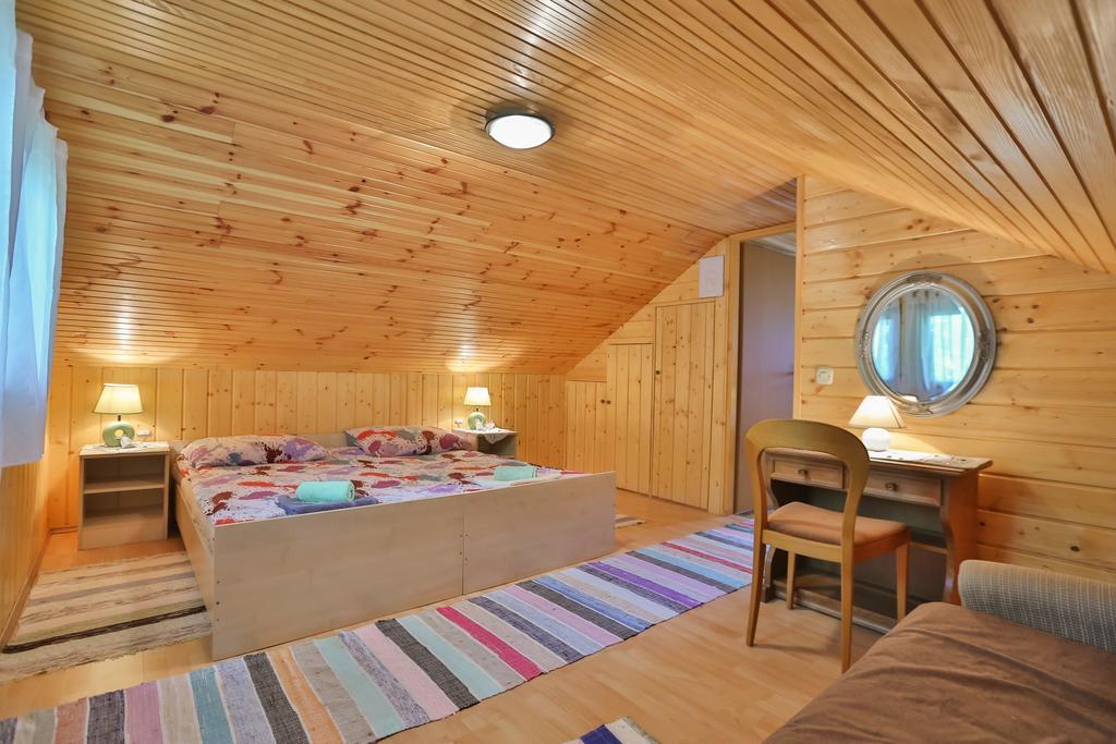 Holiday Home Trzan Josipdol Exteriör bild