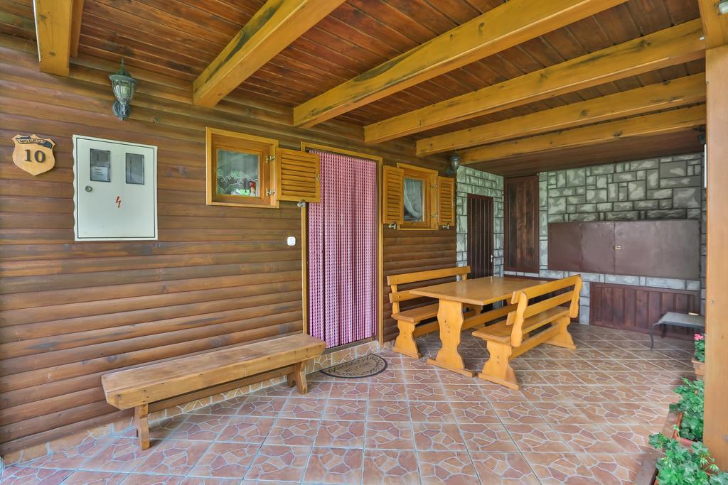 Holiday Home Trzan Josipdol Exteriör bild