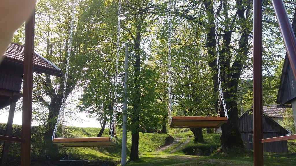 Holiday Home Trzan Josipdol Exteriör bild